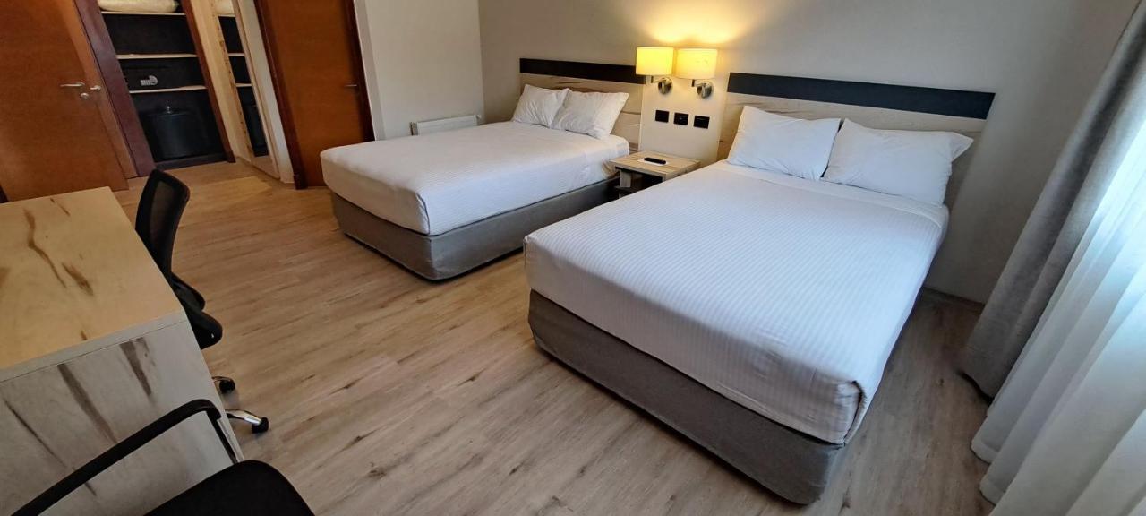Hotel Diego De Almagro Castro Bagian luar foto