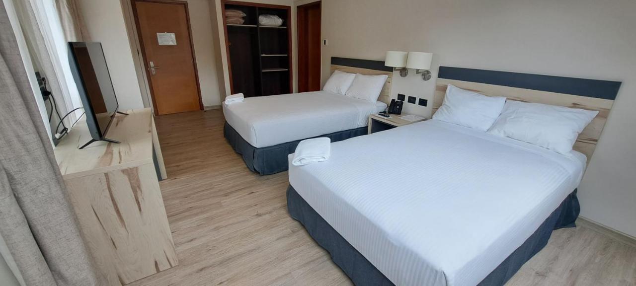Hotel Diego De Almagro Castro Bagian luar foto