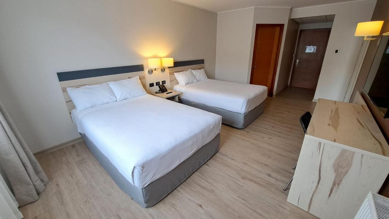 Hotel Diego De Almagro Castro Bagian luar foto